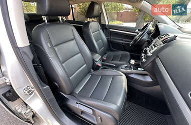 Седан Volkswagen Jetta 2010 в 