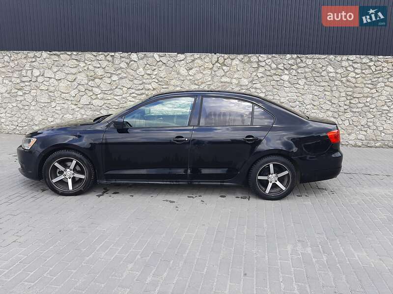Седан Volkswagen Jetta 2010 в Тернополе