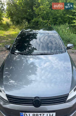Седан Volkswagen Jetta 2010 в 