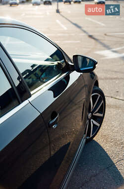 Седан Volkswagen Jetta 2011 в 