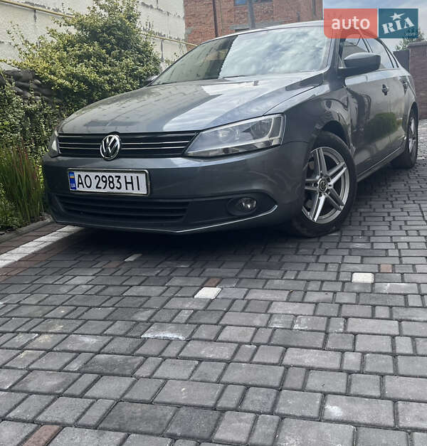 Volkswagen Jetta 2012