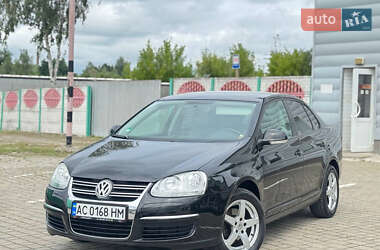 Седан Volkswagen Jetta 2009 в Харкові