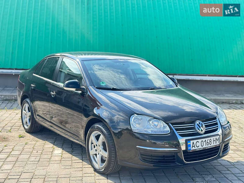 Седан Volkswagen Jetta 2009 в Харкові