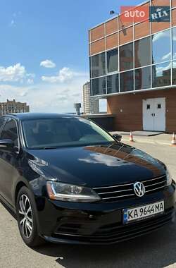Седан Volkswagen Jetta 2017 в Киеве