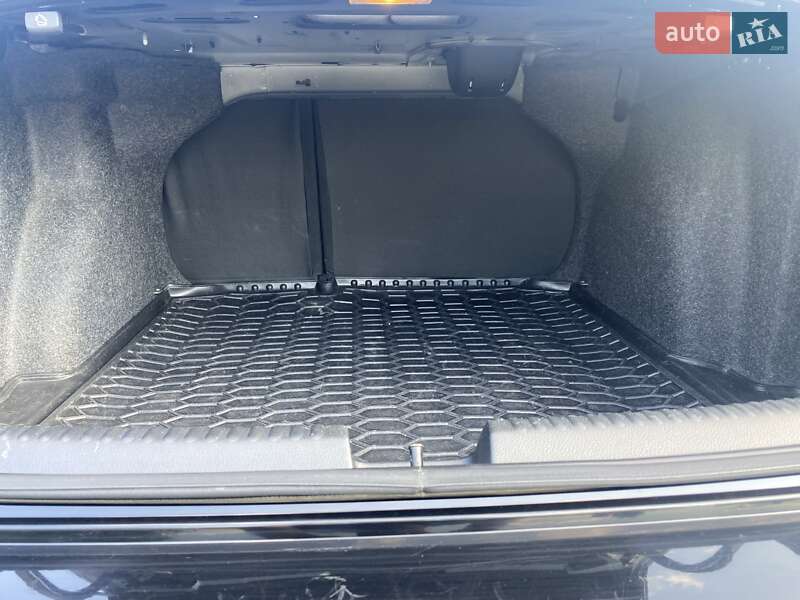 Седан Volkswagen Jetta 2016 в Сумах