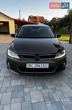 Седан Volkswagen Jetta 2013 в 