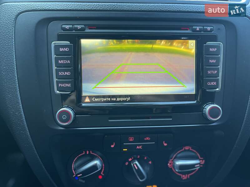 Седан Volkswagen Jetta 2013 в Киеве фото 23 Седан Volkswagen Jetta 2013 в Киеве