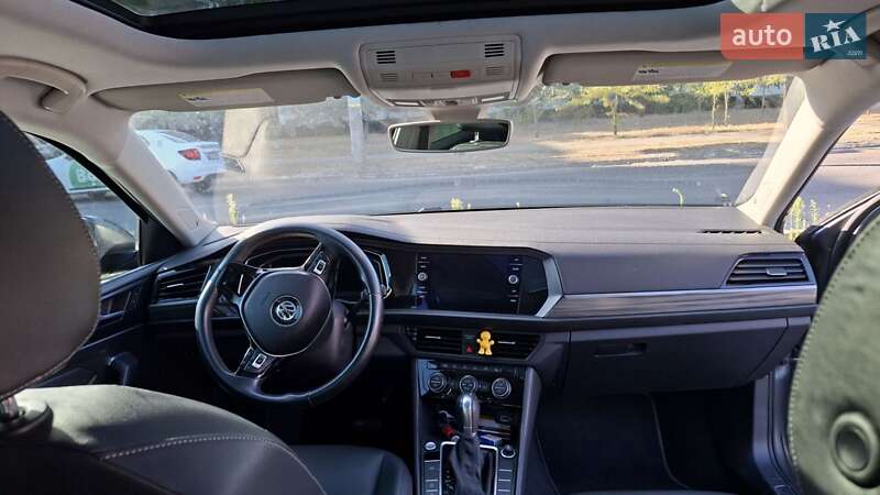 Седан Volkswagen Jetta 2018 в Каменском фото 47 Седан Volkswagen Jetta 2018 в Каменском