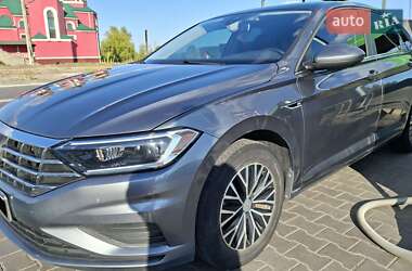 Седан Volkswagen Jetta 2018 в 