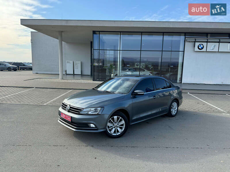 Седан Volkswagen Jetta 2016 в Ужгороді фото 4 Седан Volkswagen Jetta 2016 в Ужгороді