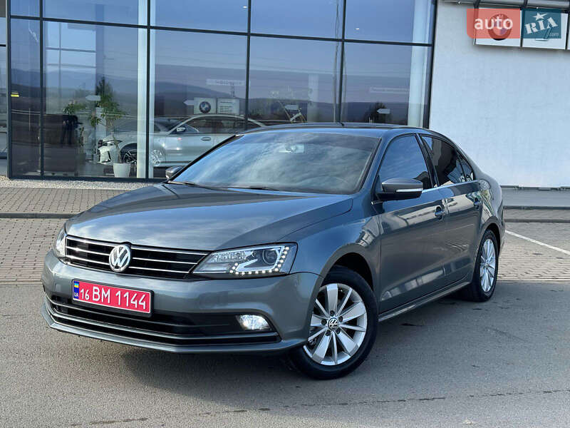 Седан Volkswagen Jetta 2016 в Ужгороді фото 3 Седан Volkswagen Jetta 2016 в Ужгороді
