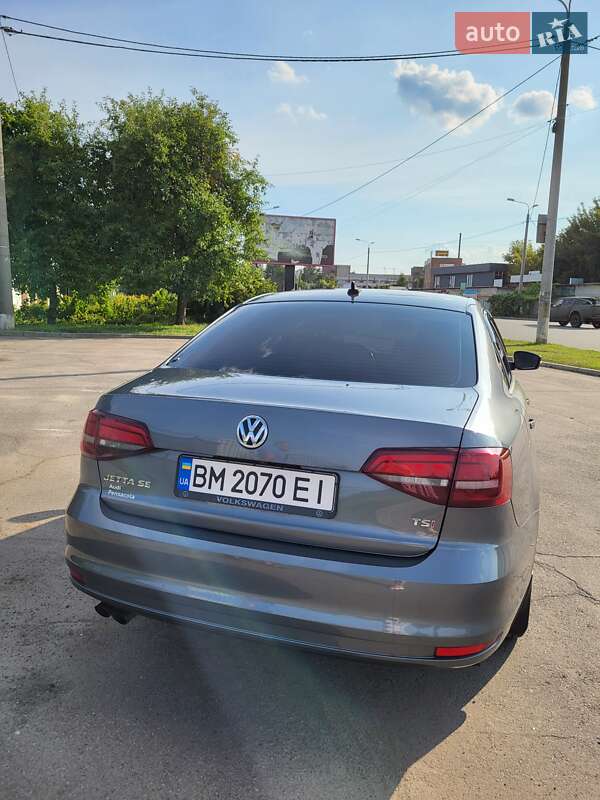 Седан Volkswagen Jetta 2017 в Сумах