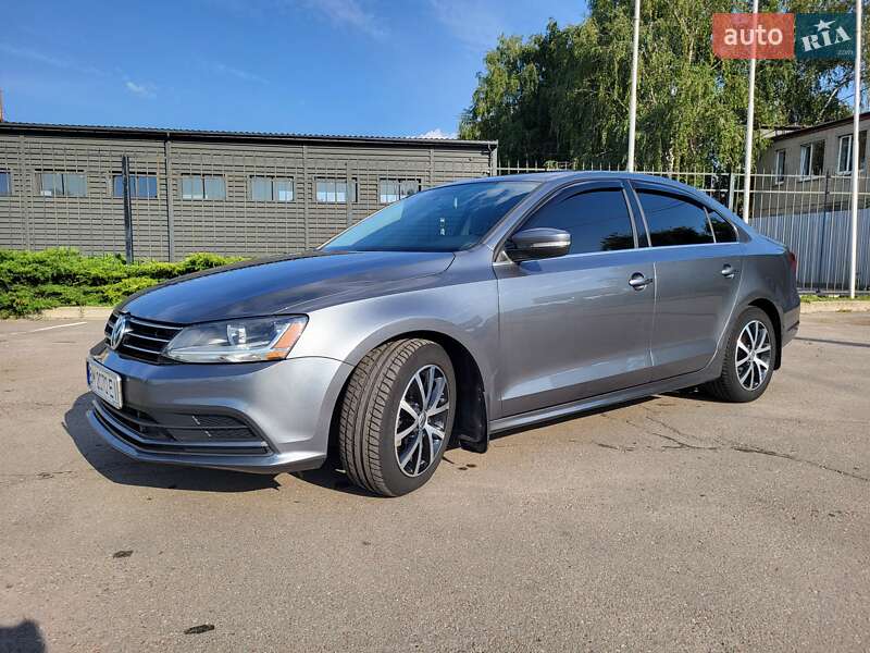 Седан Volkswagen Jetta 2017 в Сумах