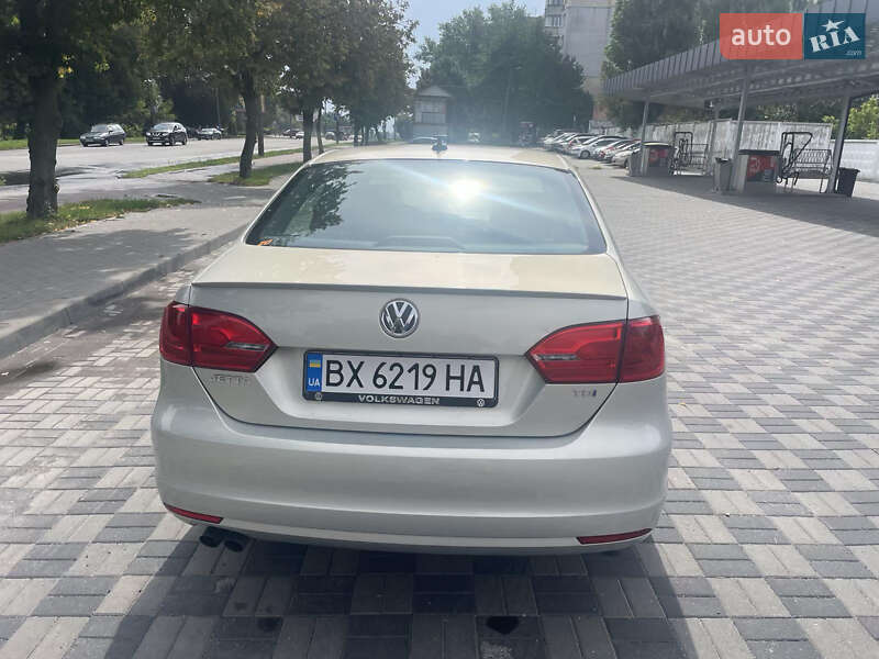 Седан Volkswagen Jetta 2011 в Хмельницькому