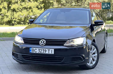 Седан Volkswagen Jetta 2010 в Новояворовске