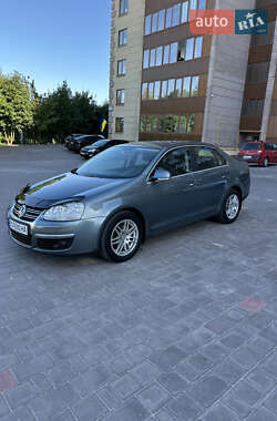 Седан Volkswagen Jetta 2007 в Тернополе