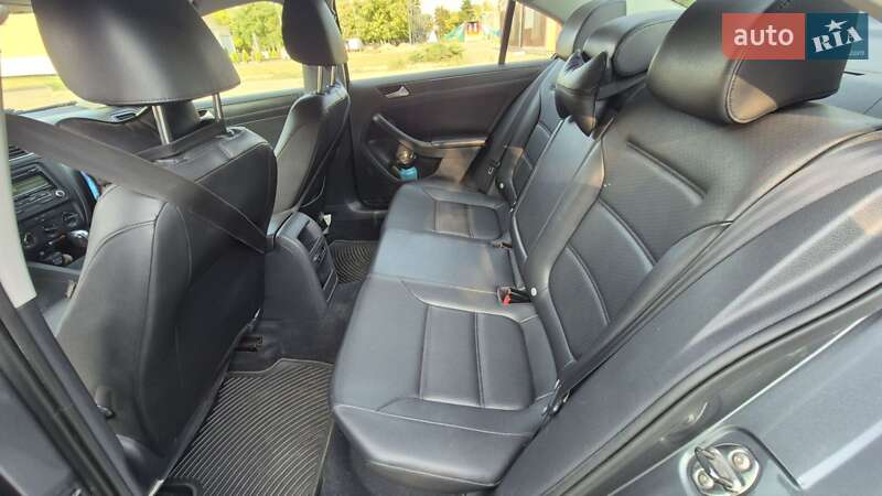 Седан Volkswagen Jetta 2014 в Херсоні