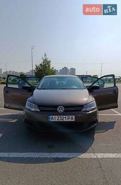 Седан Volkswagen Jetta 2010 в Киеве