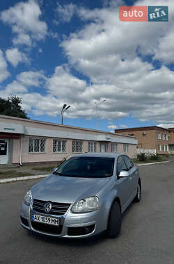 Седан Volkswagen Jetta 2010 в Полтаве