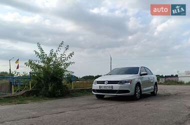 Седан Volkswagen Jetta 2014 в Києві