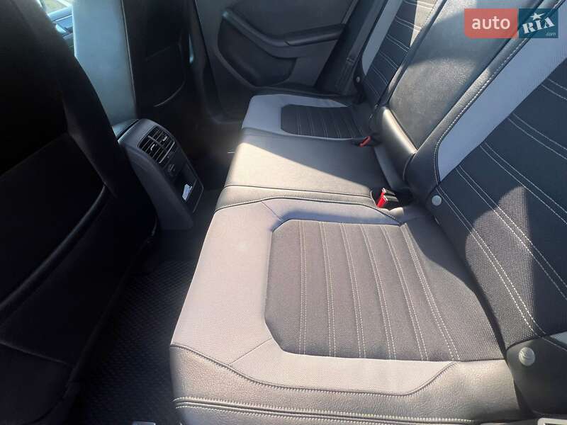 Седан Volkswagen Jetta 2016 в Киеве фото 24 Седан Volkswagen Jetta 2016 в Киеве