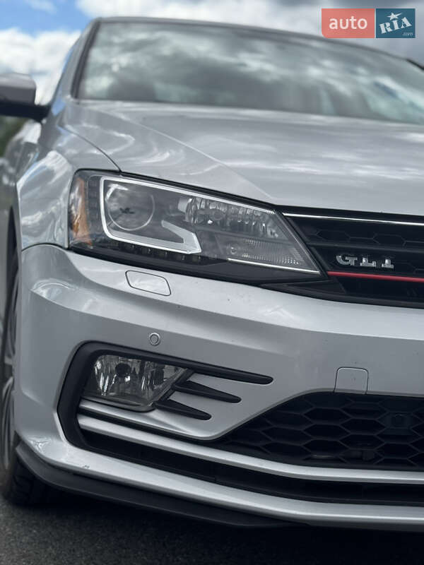 Седан Volkswagen Jetta 2013 в Киеве фото 16 Седан Volkswagen Jetta 2013 в Киеве