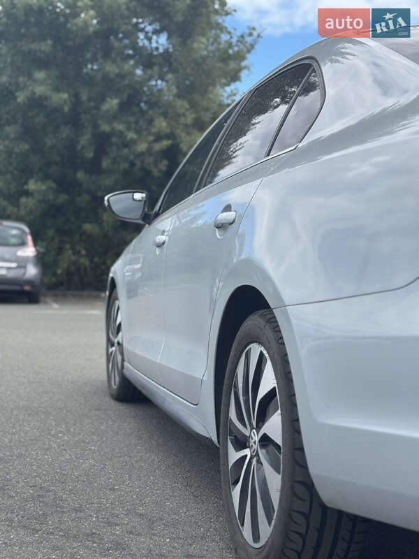 Седан Volkswagen Jetta 2013 в Киеве фото 18 Седан Volkswagen Jetta 2013 в Киеве