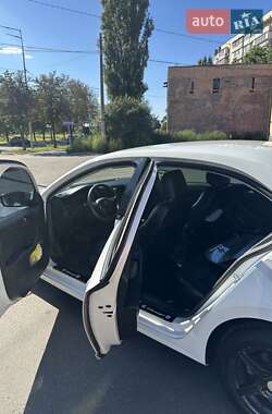 Седан Volkswagen Jetta 2015 в 