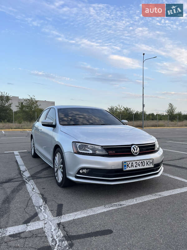 Седан Volkswagen Jetta 2016 в Запорожье
