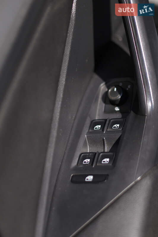 Седан Volkswagen Jetta 2018 в Львове