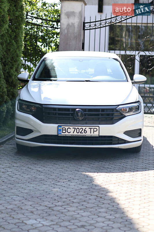 Седан Volkswagen Jetta 2018 в Львове