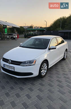 Седан Volkswagen Jetta 2013 в Полтаве