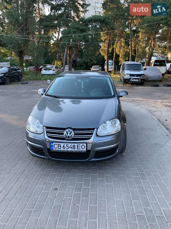 Седан Volkswagen Jetta 2006 в Киеве