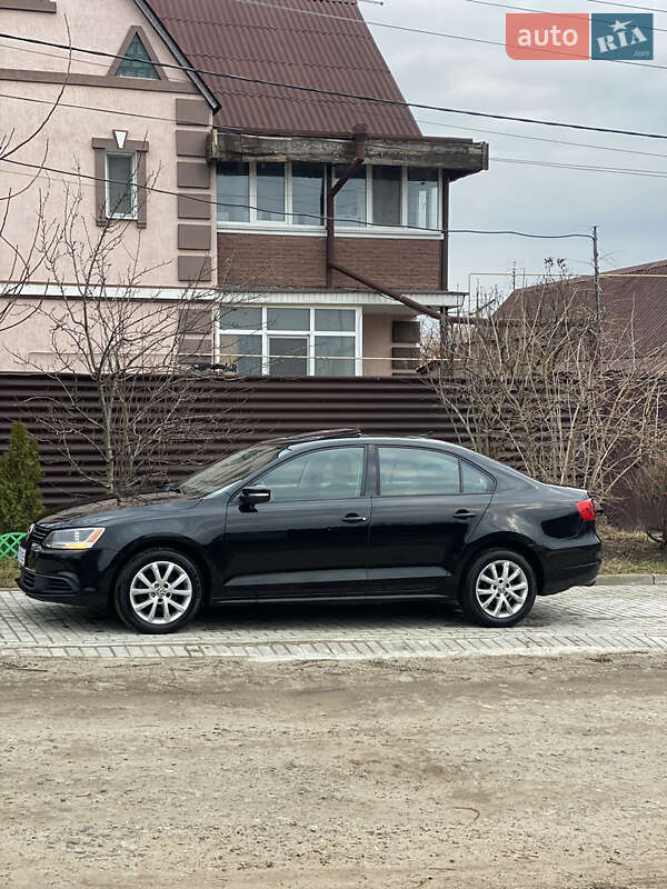 Седан Volkswagen Jetta 2011 в Харькове