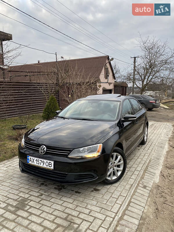 Седан Volkswagen Jetta 2011 в Харькове
