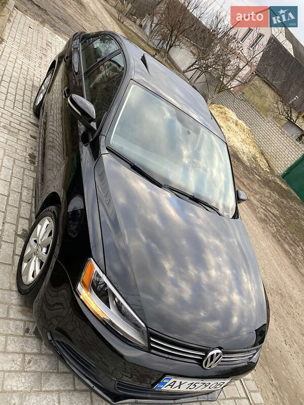 Седан Volkswagen Jetta 2011 в Харькове