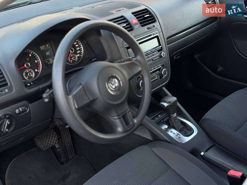 Седан Volkswagen Jetta 2010 в Дрогобыче