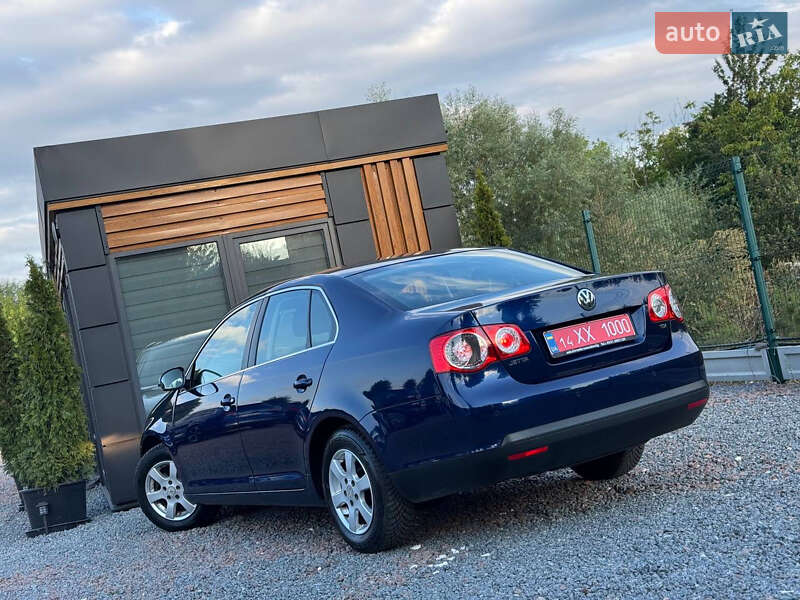 Седан Volkswagen Jetta 2010 в Дрогобыче