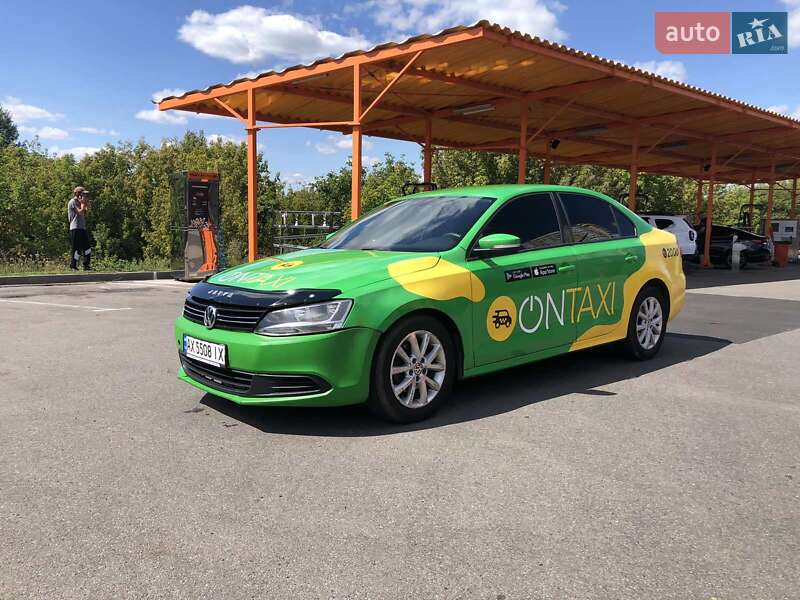 Седан Volkswagen Jetta 2012 в Харькове