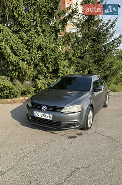 Седан Volkswagen Jetta 2012 в Тернополе