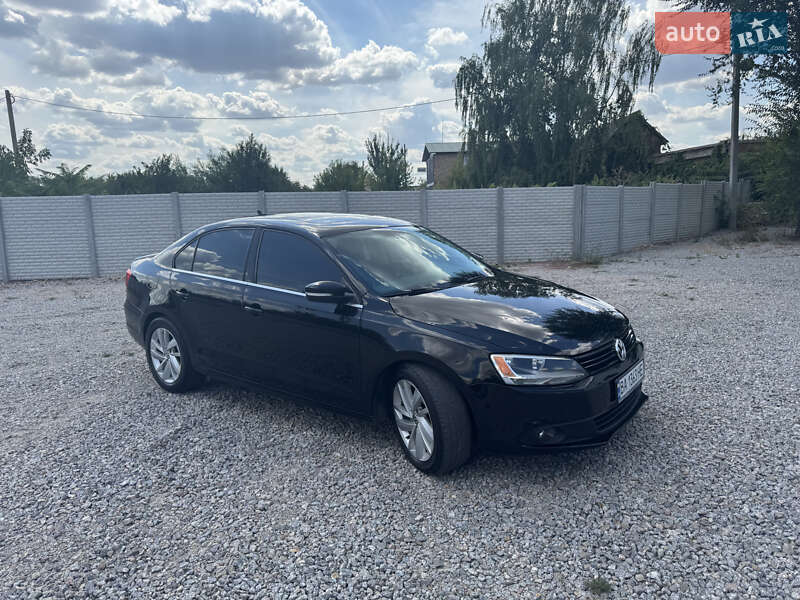 Седан Volkswagen Jetta 2013 в Кропивницькому