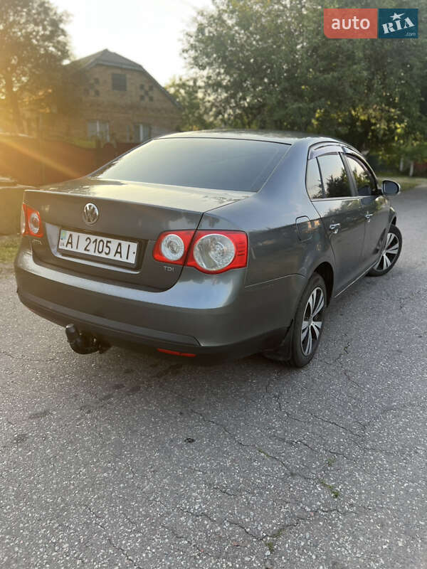 Седан Volkswagen Jetta 2008 в Кагарлику