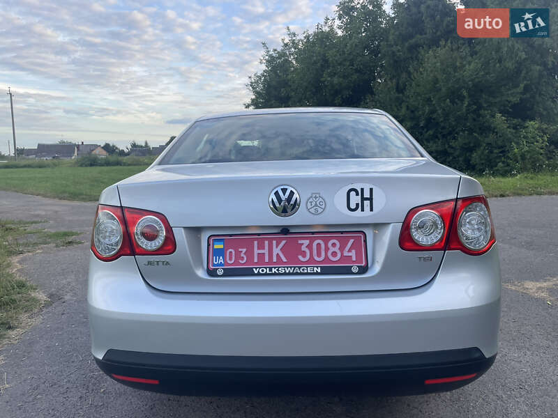 Седан Volkswagen Jetta 2007 в Дубно