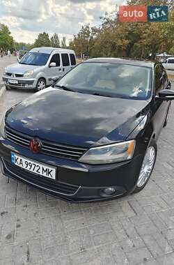 Седан Volkswagen Jetta 2011 в 