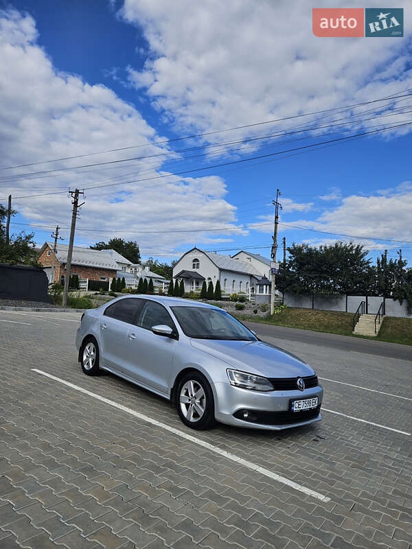 Седан Volkswagen Jetta 2011 в Черновцах фото 14 Седан Volkswagen Jetta 2011 в Черновцах