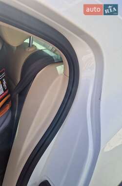 Седан Volkswagen Jetta 2012 в 