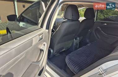 Седан Volkswagen Jetta 2015 в 