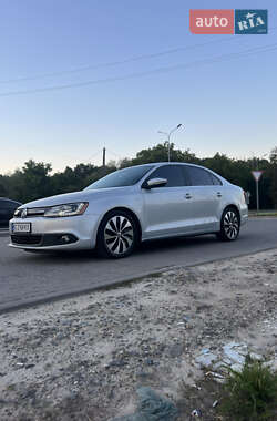 Седан Volkswagen Jetta 2013 в Львове