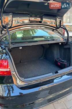 Седан Volkswagen Jetta 2015 в 