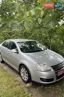 Седан Volkswagen Jetta 2007 в Дубно